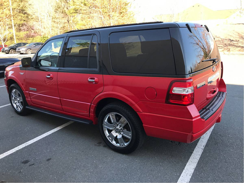 Illustration for article titled For $8,500, Does This 2008 Ford Expedition Limited Bring The Funk?